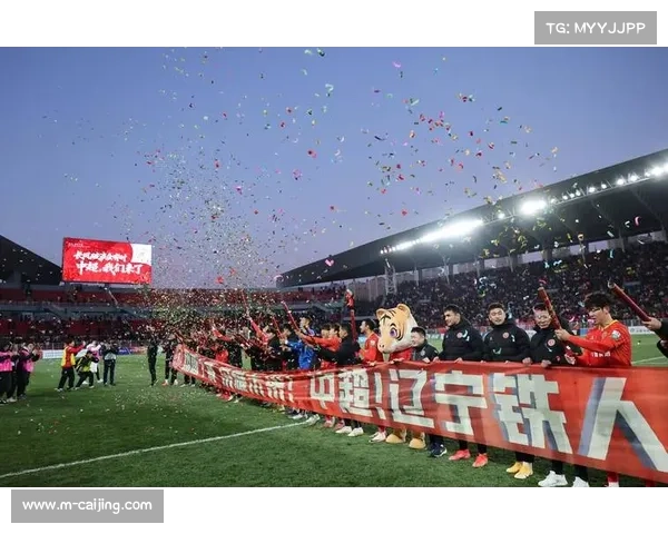 辽宁铁人、重庆铜梁龙升入2026赛季中超 辽宁铁人、重庆铜梁龙升入2026赛季中超